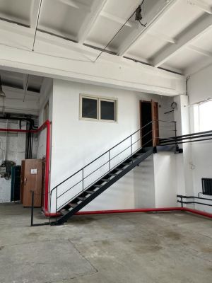 Теплый склад без колонн, производство 931 м²